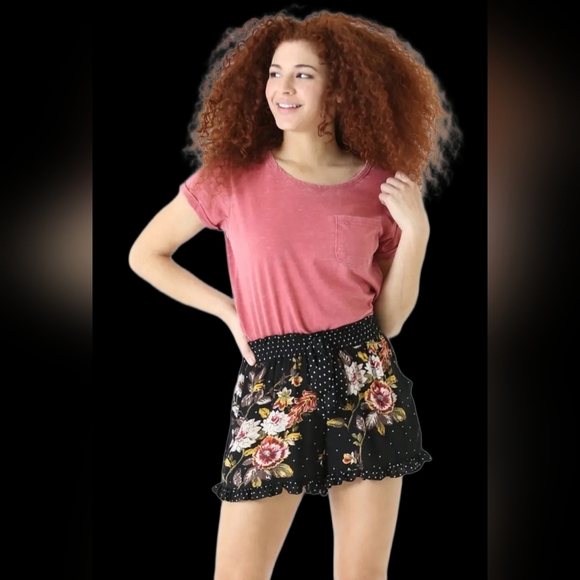 Floral multi color shorts - Picture 6 of 12